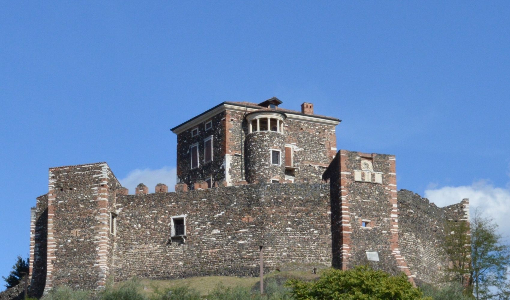 Camminando_Castello_Scaligero_di_Arzignano