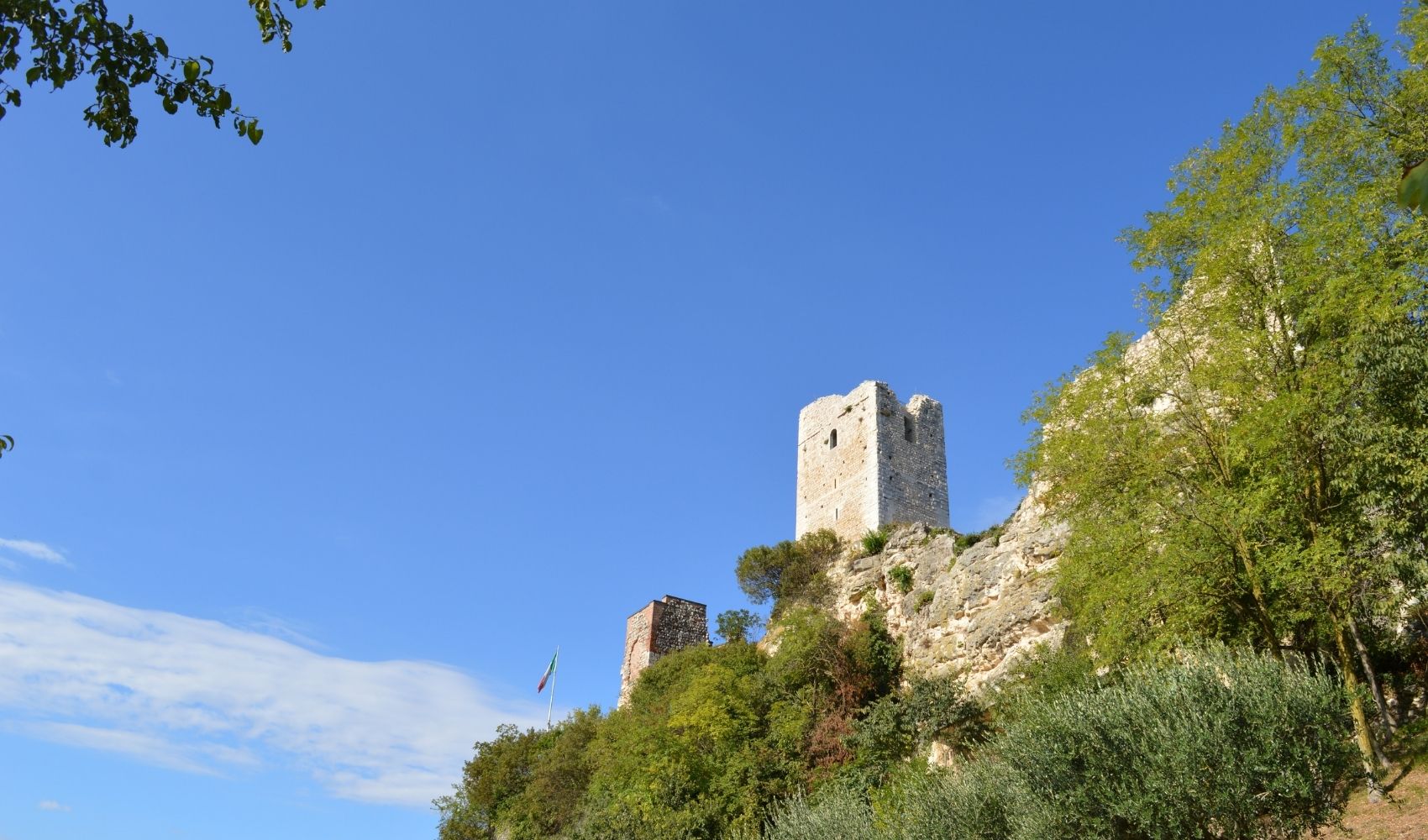 Camminando_Rocca_dei_Vescovi